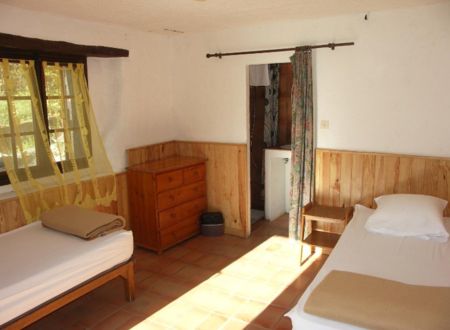 GITES COMMUNAUX LES SAGNES - CHAMBRE ETAPE 