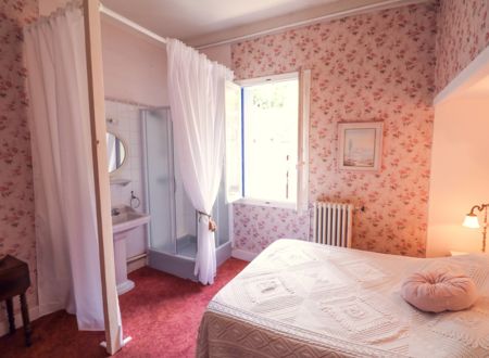 LA ROSERAIE - CHAMBRE DOUBLE - ROSE 