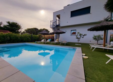 GÎTE LES FLAMANTS ROSES 