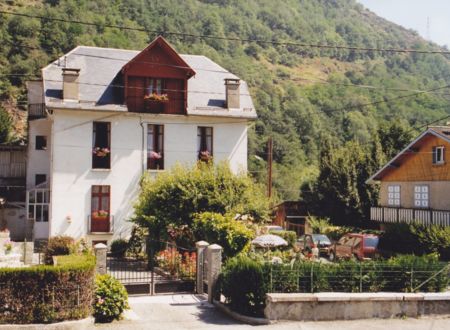 APPARTEMENT DANS VILLA INDÉPENDANTE 