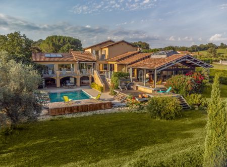 La Villa Bleue, Hammam, Piscine et Jacuzzi 