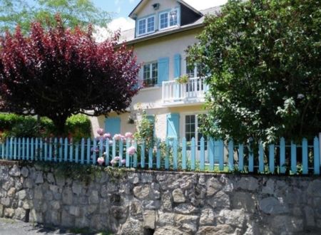 APPARTEMENT DANS MAISON 