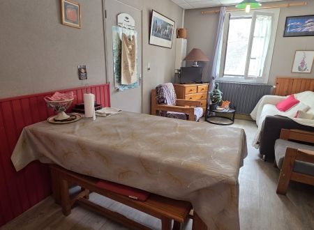 APPARTEMENT DANS MAISON 