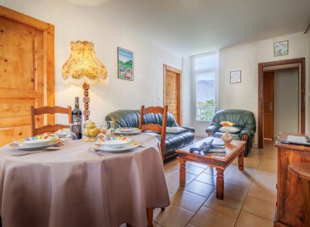 APPARTEMENT DANS MAISON (N°3) 