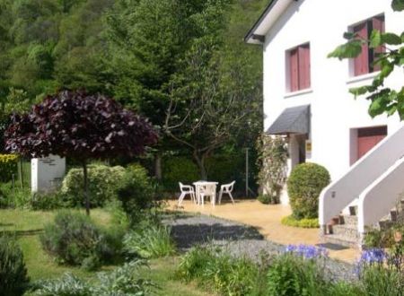 APPARTEMENT DANS MAISON 