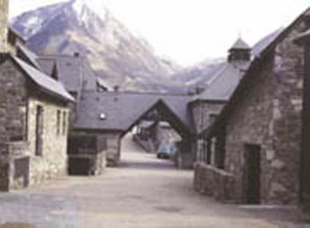 APPARTEMENT DANS RESIDENCE 