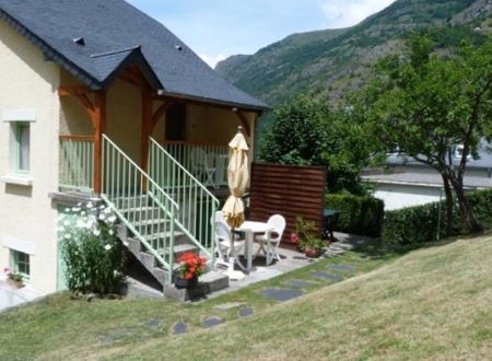 APPARTEMENT DANS MAISON 