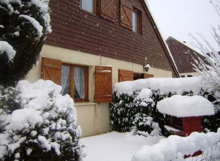 APPARTEMENT DANS RESIDENCE 