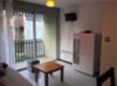 APPARTEMENT DANS RESIDENCE COUDERES 