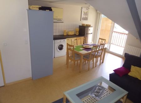 APPARTEMENT DANS RÉSIDENCE MONTSÉGU 