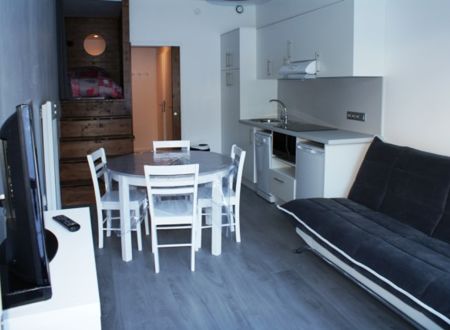 APPARTEMENT DANS RESIDENCE PLEIN SUD 