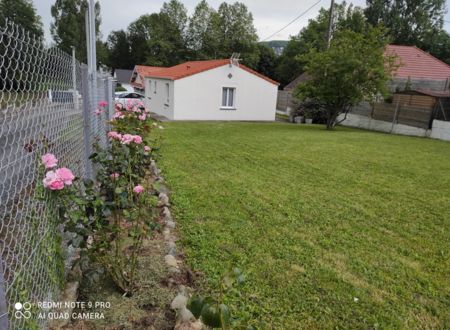 LA MAISON DES ROSIERS 