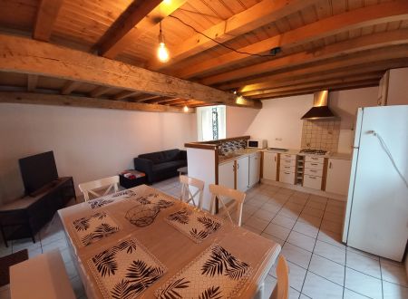 MAISON DE VILLAGE AUTHENTIQUE DU 18ÈME 