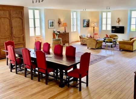 PLACE DES LILAS - RESIDENCE 