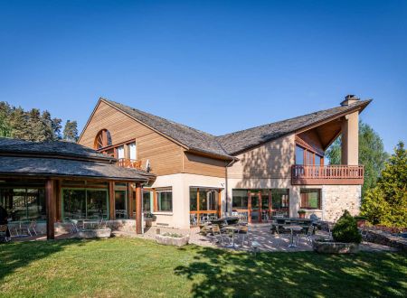 HÔTEL-CLUB*** LES HAMEAUX DE LOZÈRE, SURE HOTEL COLLECTION BY BEST WESTERN 