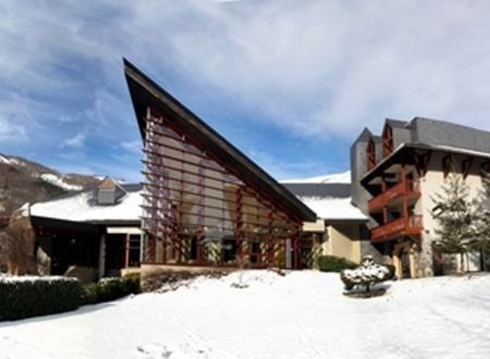 MERCURE SAINT-LARY 