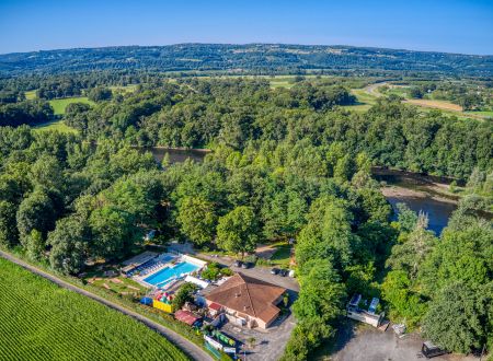 Camping Les Chalets sur la Dordogne 