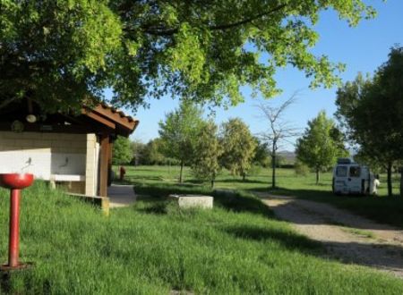 CAMPING MUNICIPAL VACQUERIE 