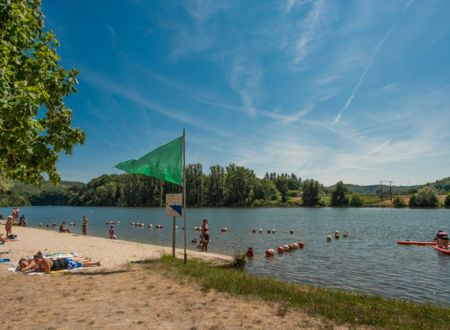 Baignade de Caïx dans la rivière Lot à Luzech 