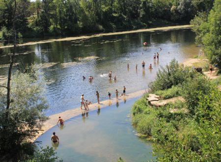 Baignade dans la rivière Lot à Castelfranc 
