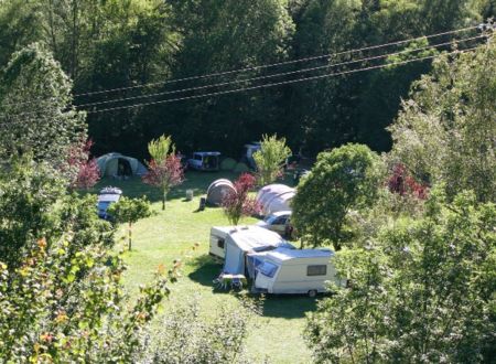 AIRE POUR CAMPING-CARS - CAMPING FOUGA 