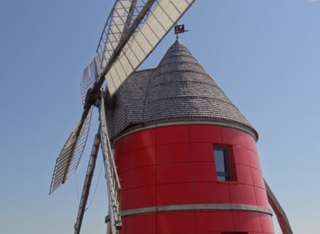 MOULIN A SIX AILES 