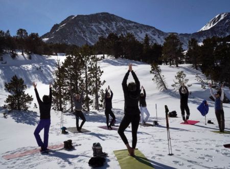 Raquettes, Initiation ski de rando & Yoga en montagne avec Planet Rando 