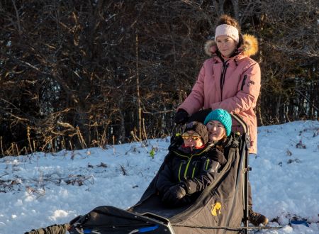 Dog sledding with Terre Sauvage 