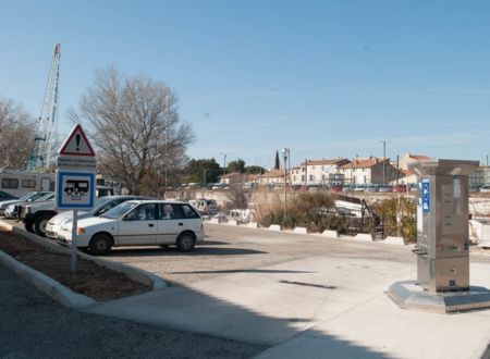 Aire de Camping-cars Beaucaire 