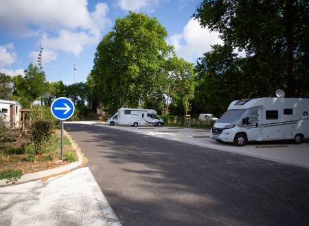 Aire de stationnement de Sauclières 