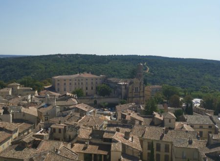 Guided visit : The historic center of Uzes - Uzès, Town of Art and History 