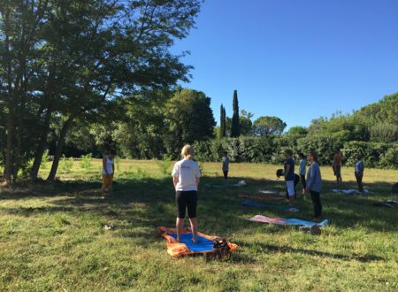 Séances de yoga dans les jardins de l'Abbaye Saint-André 