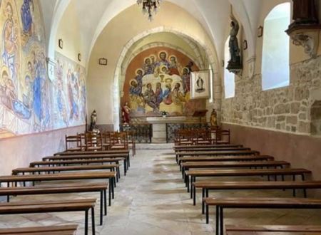 Visite de l'église Noter-Dame de Lintin 