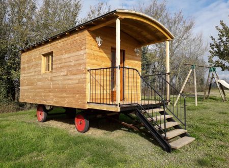 Roumiguières gîte + roulotte 