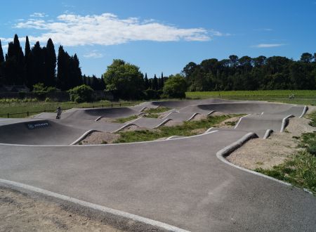 Terrain pumptrack 