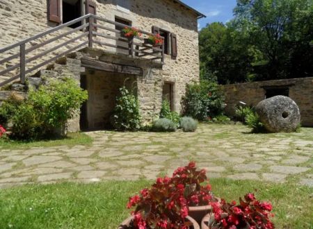 Moulins de Roupeyrac. Maison natale du poète François Fabié - Maison d'Ecrivain. 