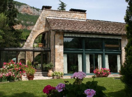 Villa La Pomarède - Mme Auglans 