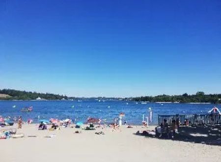 Plage d'Arvieu-Pareloup à Notre-Dame d'Aures 