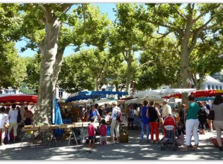 Marché à Entraygues 