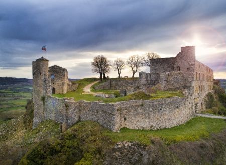 Visites guidées estivales de la cité médiévale et du château de Sévérac-le-Château 