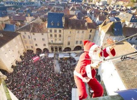 Noël en Bastide : descente du Père Noël 