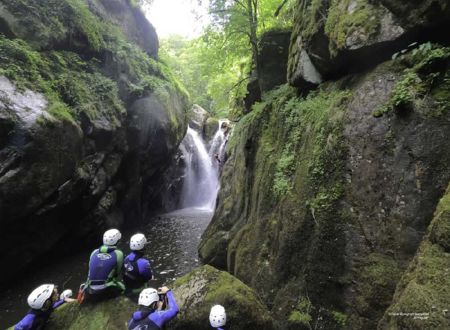 Bureau des Moniteurs d'Argences-en-Aubrac - Canyoning 