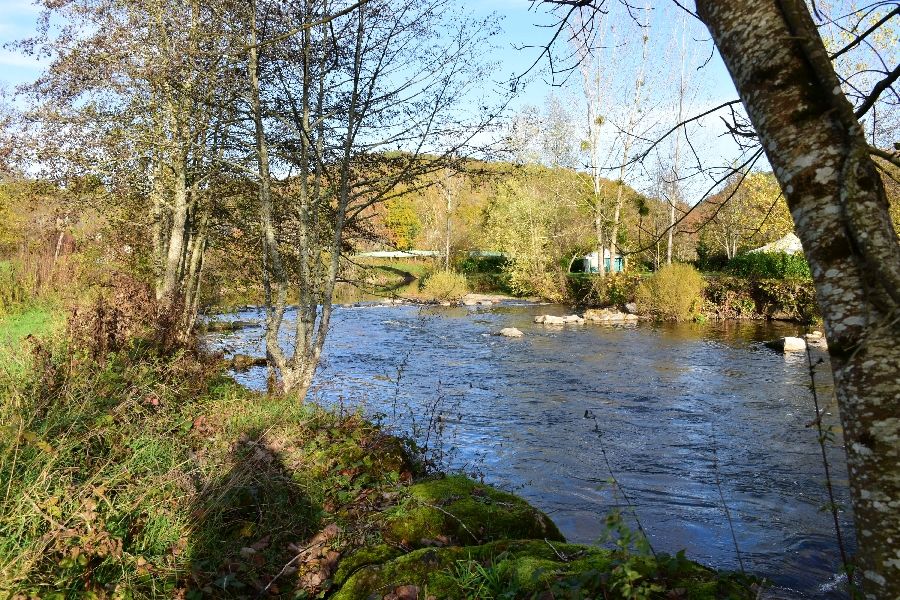 Rivière Aveyron à Najac