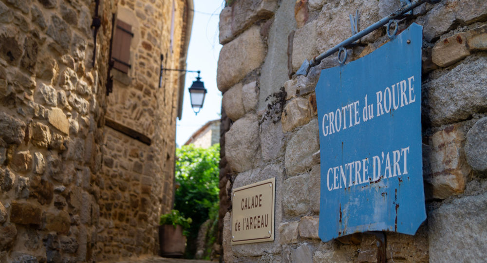 Banne, village de caractère et dégustation de vins_Joyeuse