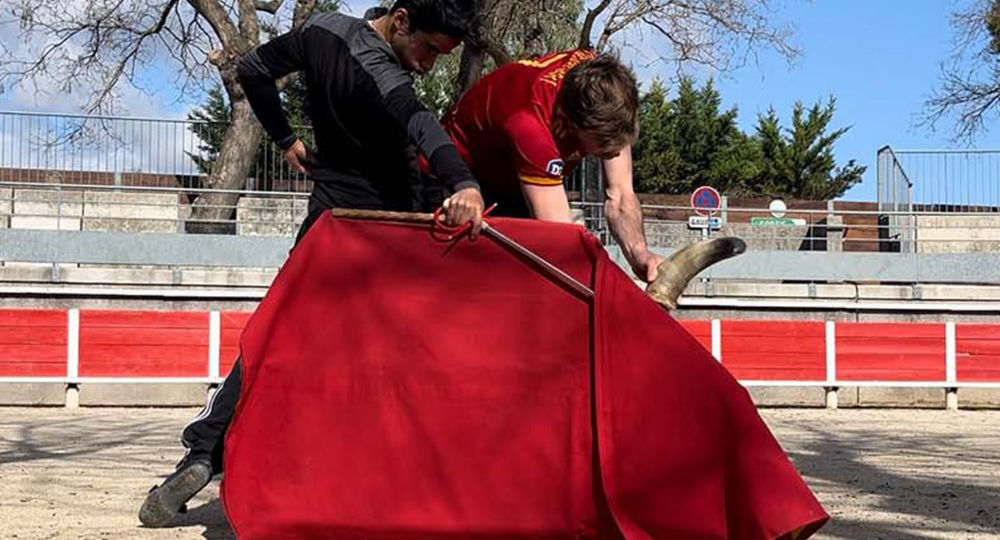 Initiation à l'art de la tauromachie_Nîmes