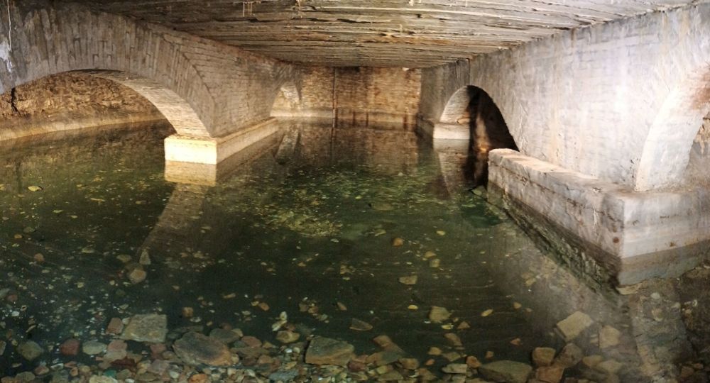 Visite de la Grande Fontaine à Bagnols-sur-Cèze_Bagnols-sur-Cèze