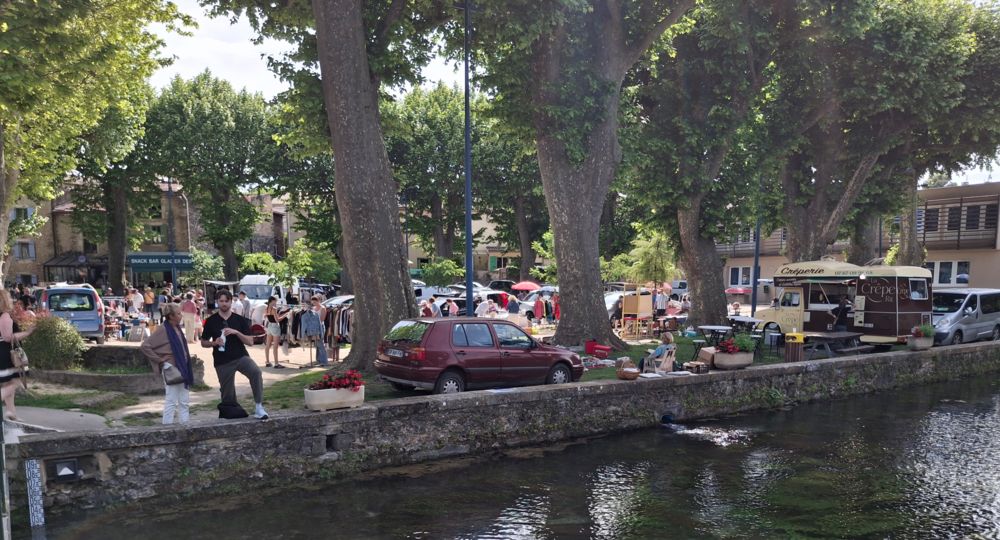 Vide grenier des binettes solidaires à Goudargues_Goudargues