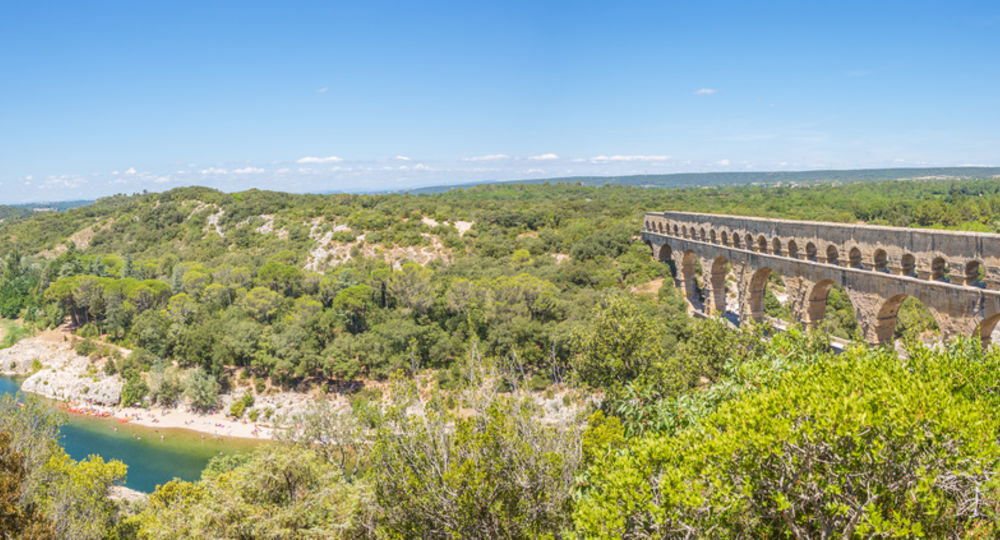 La visite en calèche au Pont du Gard