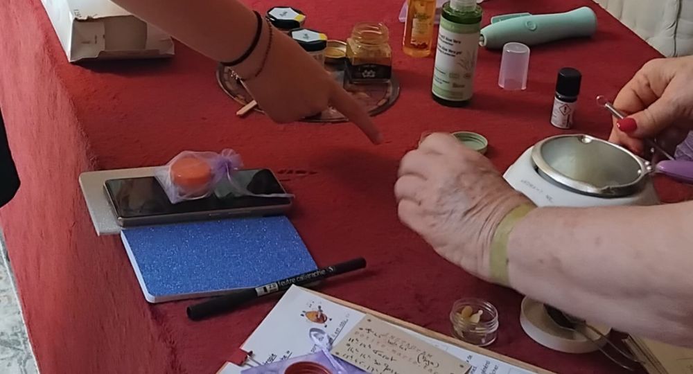 Atelier de création baume à lèvres au miel_Sauve