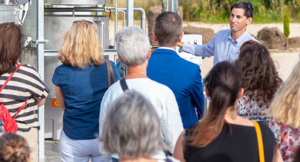 Atelier cueillette et distillation des lavandins chez Un Mas en Provence_Bellegarde